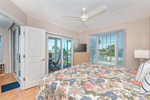 Condo in Placida, Florida, 2 bedrooms  № 2310156 - photo 27