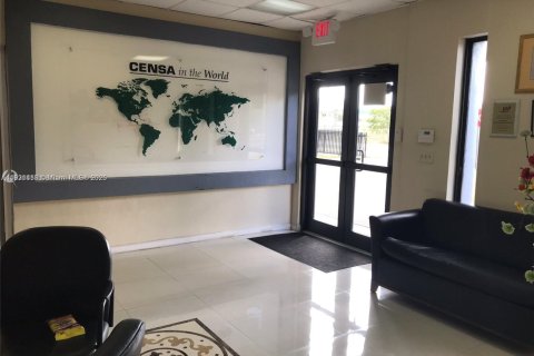 Immobilier commercial à vendre à Miami Gardens, Floride № 2082733 - photo 6