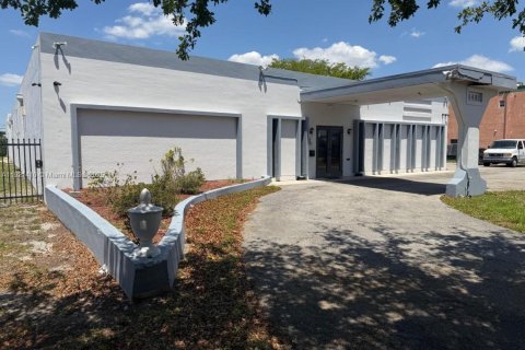 Immobilier commercial à vendre à Miami Gardens, Floride № 2082733 - photo 19