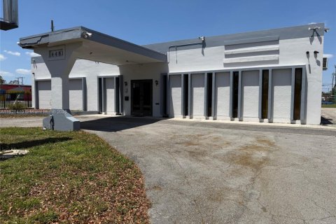 Immobilier commercial à Miami Gardens, Floride № 2082733