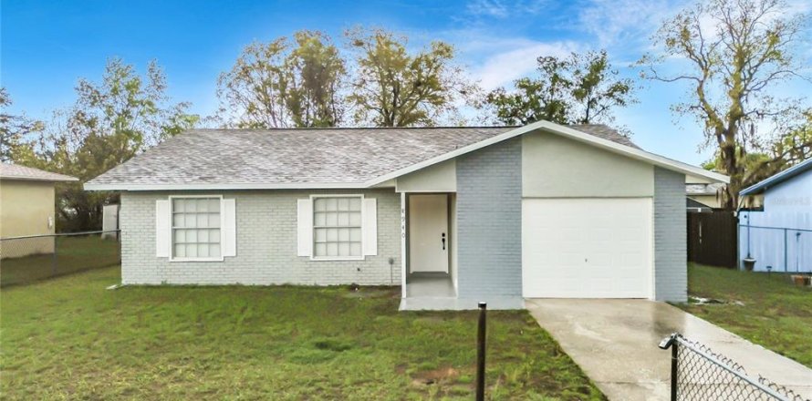 House in Ocala, Florida 3 bedrooms, 113.71 sq.m. № 2229153
