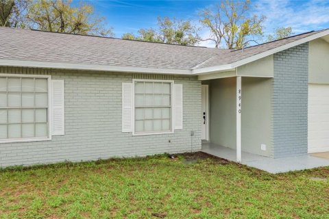 House in Ocala, Florida 3 bedrooms, 113.71 sq.m. № 2229153 - photo 2