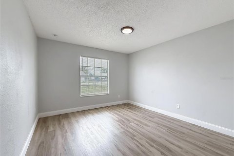 House in Ocala, Florida 3 bedrooms, 113.71 sq.m. № 2229153 - photo 8