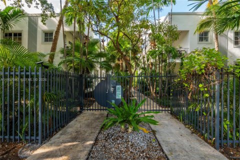 Снять в аренду кондоминиум в Майами-Бич, Флорида 2 спальни, 65.03м2, № 2011850 - фото 9