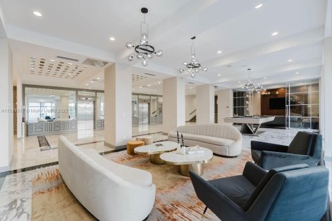 Condo in Miami Beach, Florida, 2 bedrooms  № 1783638 - photo 22