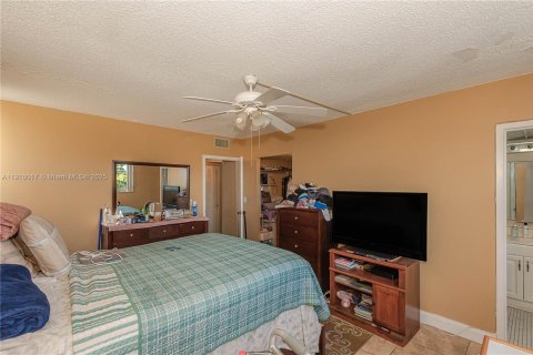 Condo à Lauderdale Lakes, Floride, 2 chambres  № 2013011