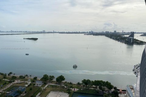 Condo in Miami, Florida, 1 bedroom № 2037618