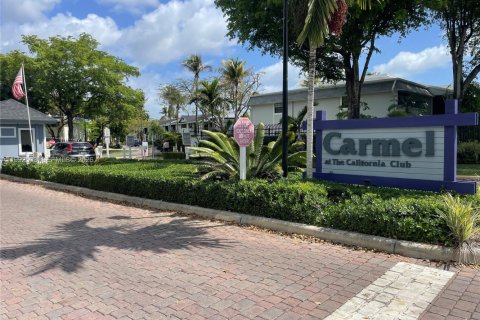 Condo in Miami, Florida, 2 bedrooms  № 2062914