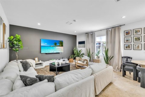 Villa ou maison à louer à Weston, Floride: 5 chambres, 309.36 m2 № 2409153 - photo 15