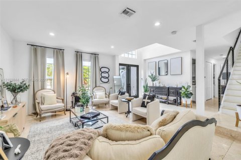 Villa ou maison à louer à Weston, Floride: 5 chambres, 309.36 m2 № 2409153 - photo 6