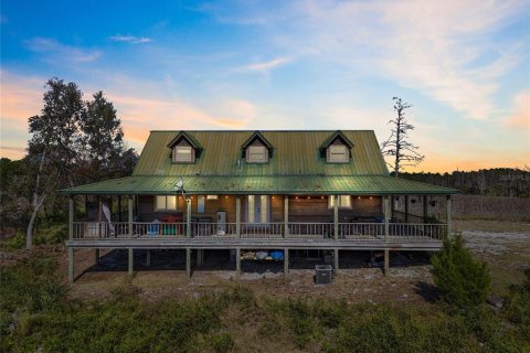 Casa en venta en Cedar Key, Florida, 2 dormitorios, 156.08 m2 № 1777279 - foto 1