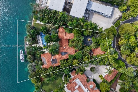 Terreno en venta en Miami Beach, Florida № 2031432 - foto 9