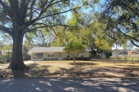 House in Belleview, Florida 3 bedrooms, 95.22 sq.m. № 1552693 - photo 2