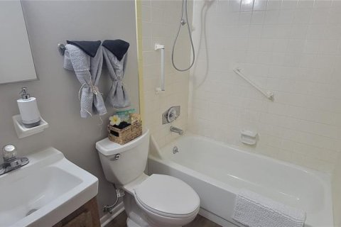 House in Belleview, Florida 3 bedrooms, 95.22 sq.m. № 1552693 - photo 20