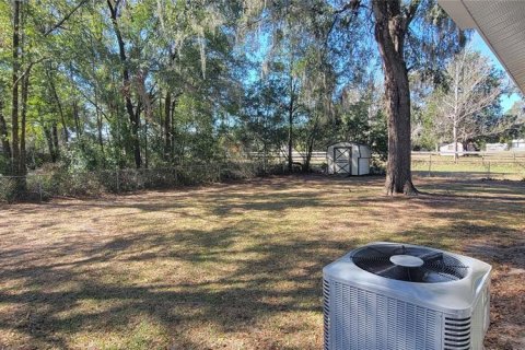 House in Belleview, Florida 3 bedrooms, 95.22 sq.m. № 1552693 - photo 3