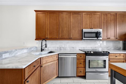 Touwnhouse à louer à Tampa, Floride: 2 chambres, 188.03 m2 № 2386497 - photo 25