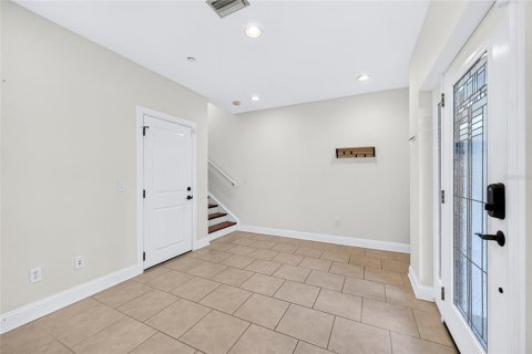 Touwnhouse à louer à Tampa, Floride: 2 chambres, 188.03 m2 № 2386497 - photo 9