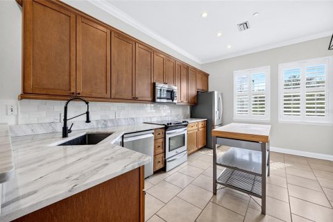 Touwnhouse à louer à Tampa, Floride: 2 chambres, 188.03 m2 № 2386497 - photo 20