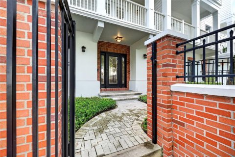 Touwnhouse à louer à Tampa, Floride: 2 chambres, 188.03 m2 № 2386497 - photo 3