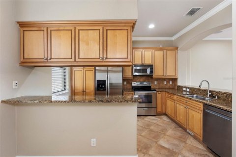Touwnhouse à vendre à Tampa, Floride: 2 chambres, 162.11 m2 № 2375726 - photo 20