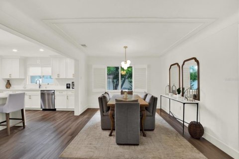 Casa en venta en Belleair Beach, Florida, 3 dormitorios, 217.48 m2 № 2280324 - foto 9