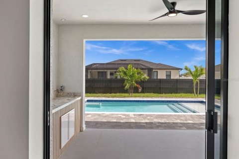 Купить виллу или дом в Кейп-Корал, Флорида 9 комнат, 130.99м2, № 2112862 - фото 14