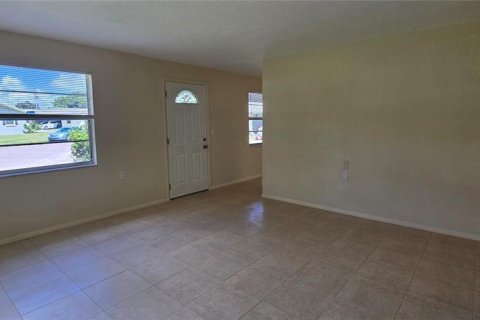 Casa en venta en Largo, Florida, 4 dormitorios, 151.62 m2 № 1902437 - foto 12