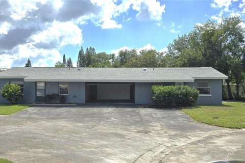 Casa en venta en Largo, Florida, 4 dormitorios, 151.62 m2 № 1902437 - foto 1