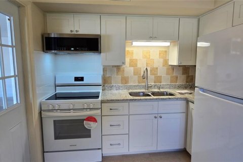 Casa en venta en Largo, Florida, 4 dormitorios, 151.62 m2 № 1902437 - foto 5
