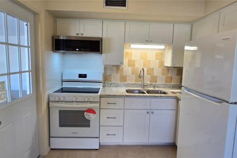 Casa en venta en Largo, Florida, 4 dormitorios, 151.62 m2 № 1902437 - foto 6