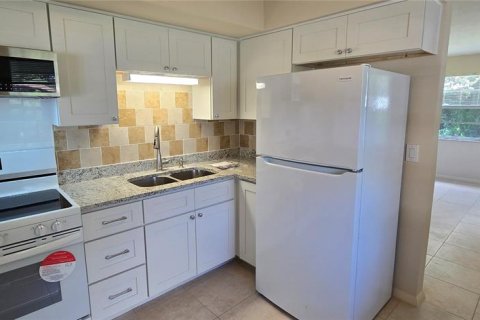 Casa en venta en Largo, Florida, 4 dormitorios, 151.62 m2 № 1902437 - foto 7