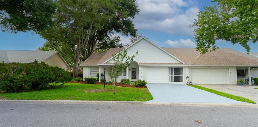 Villa ou maison à Ocala, Floride 2 chambres, 173.45 m2 № 2234603