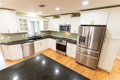 Villa ou maison à vendre à Ocala, Floride: 2 chambres, 173.45 m2 № 2234603 - photo 14