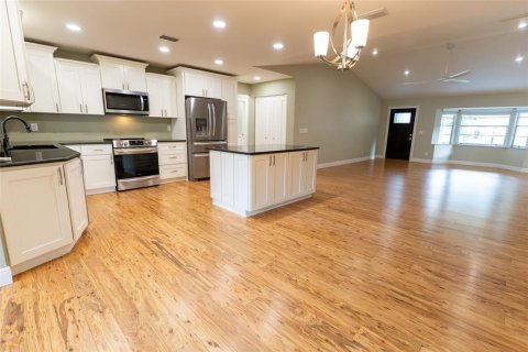 Villa ou maison à vendre à Ocala, Floride: 2 chambres, 173.45 m2 № 2234603 - photo 19
