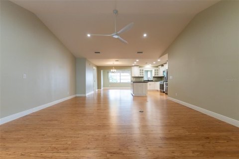 Villa ou maison à vendre à Ocala, Floride: 2 chambres, 173.45 m2 № 2234603 - photo 7