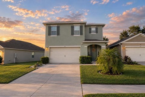 Villa ou maison à Deltona, Floride 5 chambres, 227.42 m2 № 2399215