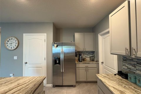 Villa ou maison à vendre à Deltona, Floride: 5 chambres, 227.42 m2 № 2399215 - photo 7