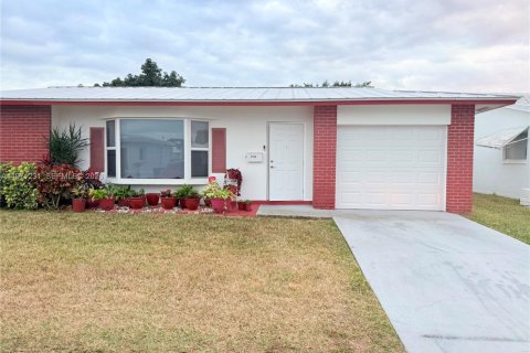 Дом в Тамарак, Флорида 2 спальни, 153.47м2 № 2032110