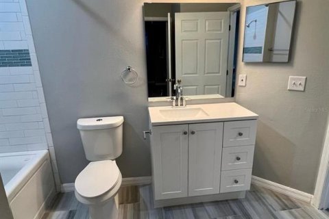 Condo in Ocoee, Florida, 2 bedrooms  № 1916075 - photo 11