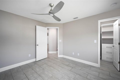 House in Rotonda, Florida 4 bedrooms, 192.4 sq.m. № 1907945 - photo 23