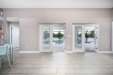 House in Rotonda, Florida 4 bedrooms, 192.4 sq.m. № 1907945 - photo 14