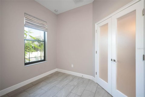 House in Rotonda, Florida 4 bedrooms, 192.4 sq.m. № 1907945 - photo 29