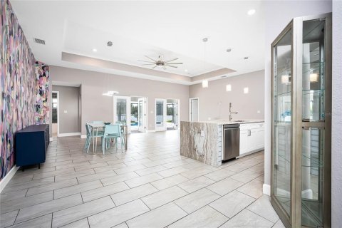 House in Rotonda, Florida 4 bedrooms, 192.4 sq.m. № 1907945 - photo 7