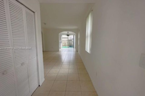 Casa en Homestead, Florida 3 dormitorios, 114.73 m2 № 2045980