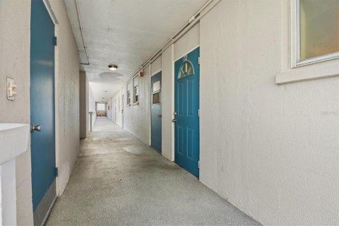 Copropriété à vendre à Sebring, Floride: 2 chambres, 103.68 m2 № 2142154 - photo 4