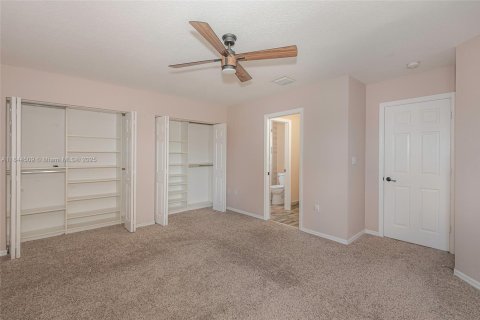 House in Miramar, Florida 5 bedrooms, 306.11 sq.m. № 1839679 - photo 27