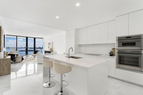 Купить кондоминиум в Майами, Флорида 3 спальни, 163.42м2, № 2056102 - фото 4