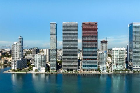 Купить кондоминиум в Майами, Флорида 3 спальни, 163.42м2, № 2056102 - фото 17