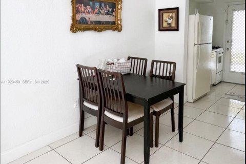 Copropriété à vendre à Miami Beach, Floride: 1 chambre, 63.08 m2 № 1977471 - photo 5