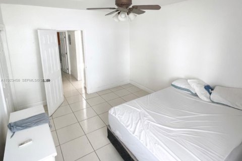 Copropriété à vendre à Miami Beach, Floride: 1 chambre, 63.08 m2 № 1977471 - photo 16